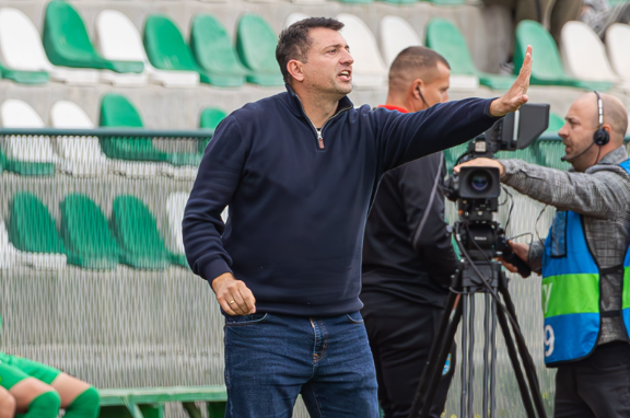 Feronikeli '74 ndërpret bashkëpunimin me trajnerin dhe ndihmës-trajnerin