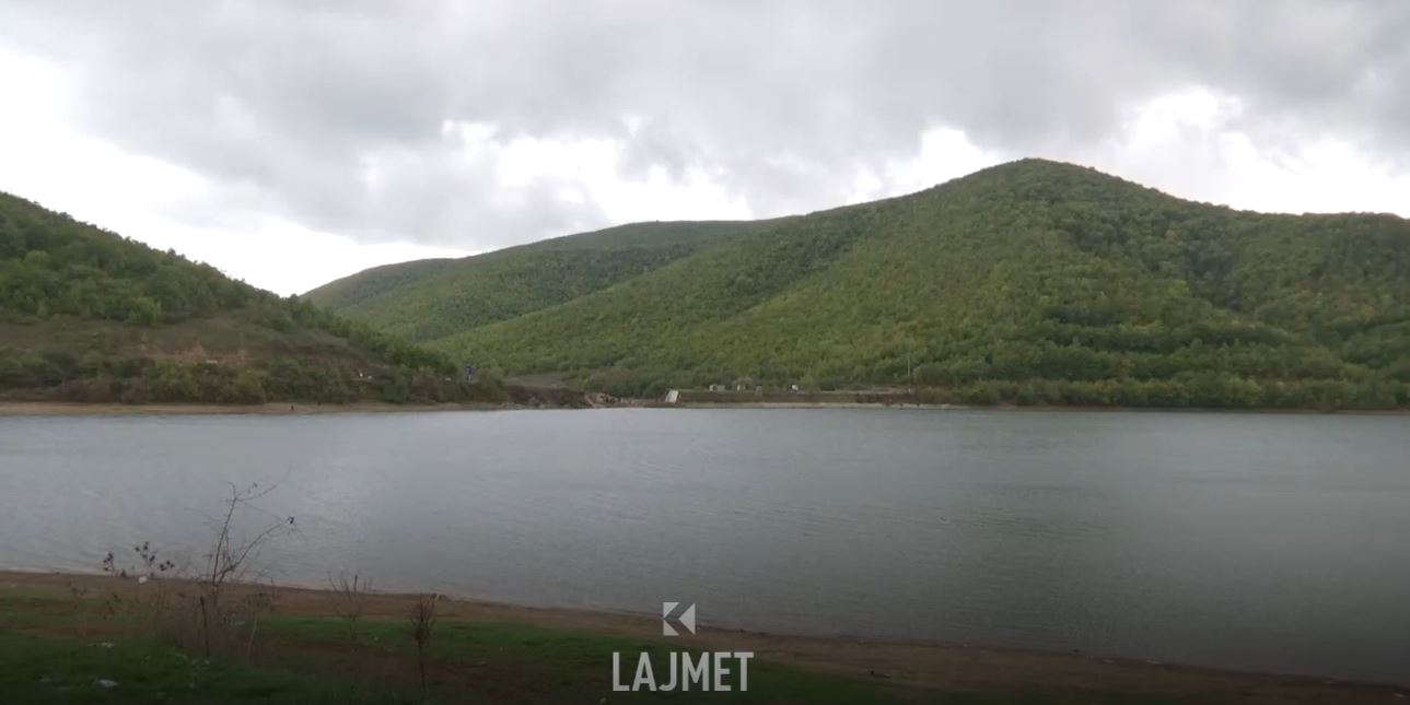 Ankesa e prishtinasve: Nuk pinë ujë me mangan, fatura nuk u ul (VIDEO)