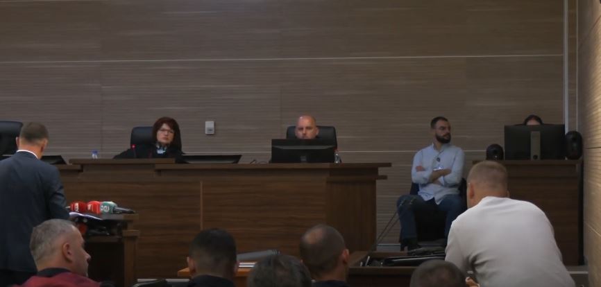 Autopsia e viktimës: Arma fatale ishte vetëm 2-5 cm larg Liridona Ademajt (VIDEO)