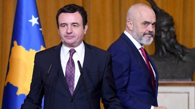 Protesta për çlirimtarët në Tiranë, Rama i reagon ashpër VV-së: Para 10 vjetësh, s'e njihte pafajësinë e Thaçit
