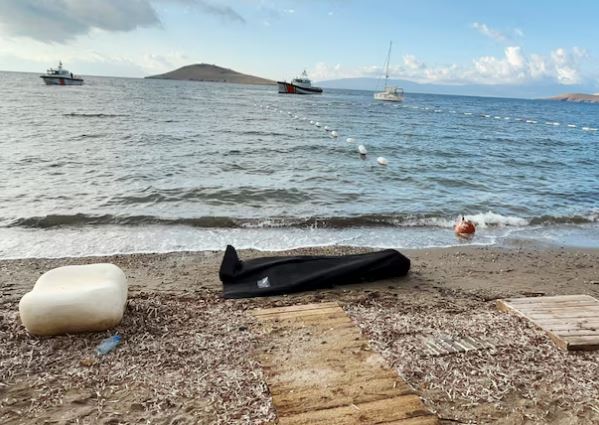 Fundoset varka me emigrantë në Turqi, 14 të vdekur