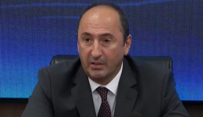 “Në Kosovë më shihnin si të Shqipërisë, këtu si të Kosovës”, Aliu i nderuar për pozitën e re
