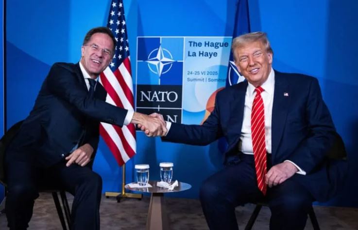 Shefi i NATO-s, Rutte, udhëton drejt Uashingtonit për t'u takuar me Trumpin