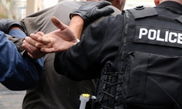 Dy sulme ndaj personave zyrtarë në Pejë brenda ditës, arrestohen të dyshuarit 