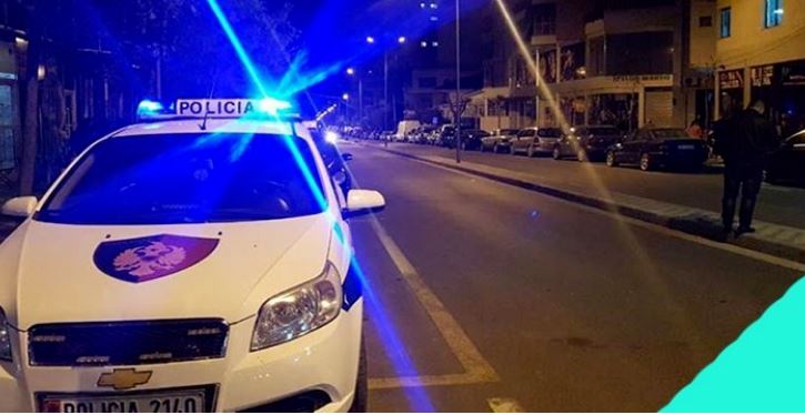 Shpërthim i fortë në Sarandë, automjeti hidhet në erë me një person brenda