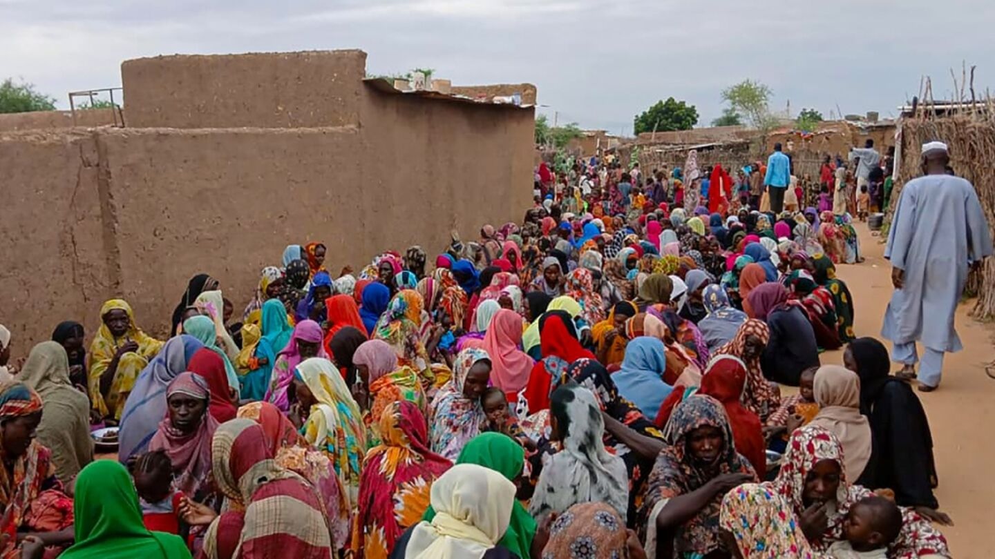 Të mbijetuarit përshkruajnë tmerret që panë gjatë largimit nga qyteti El-Fasher në Sudan