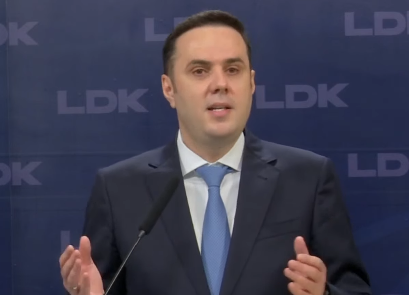  VV po harxhon kohë me filma teatralë   Abdixhiku  Zgjidhja e vetme zgjedhjet