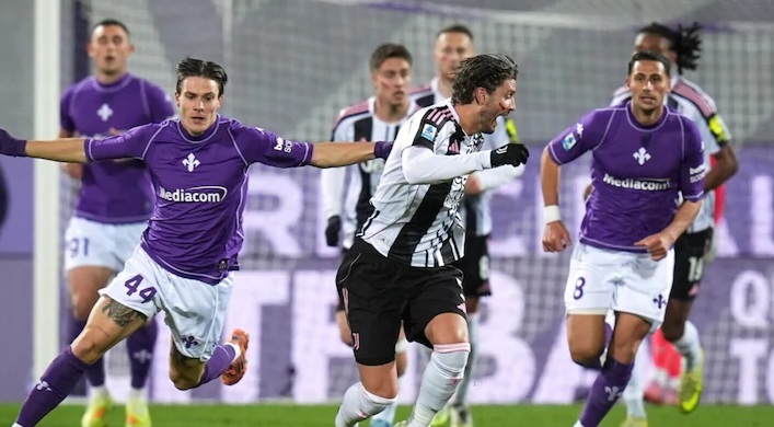 Nuk ka fitues, Fiorentina dhe Juventus i ndanë pikët