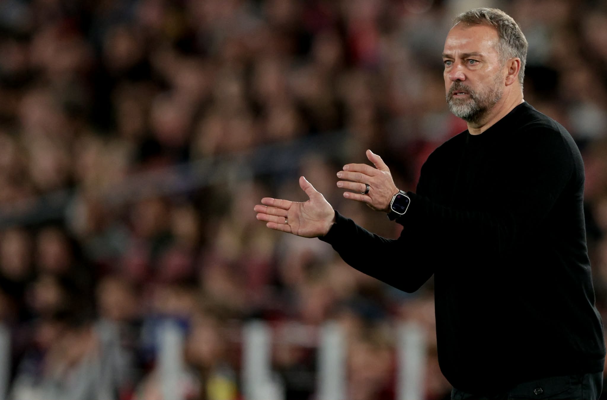 Flick i pakënaqur pavarësisht fitores