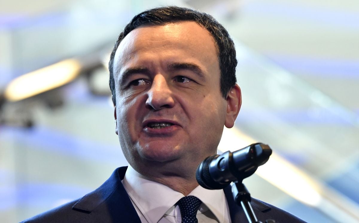 Dështoi të zgjidhet kryeministër  shteti në  kolaps  institucional  Kurti merret me zgjedhjet në Maqedoni