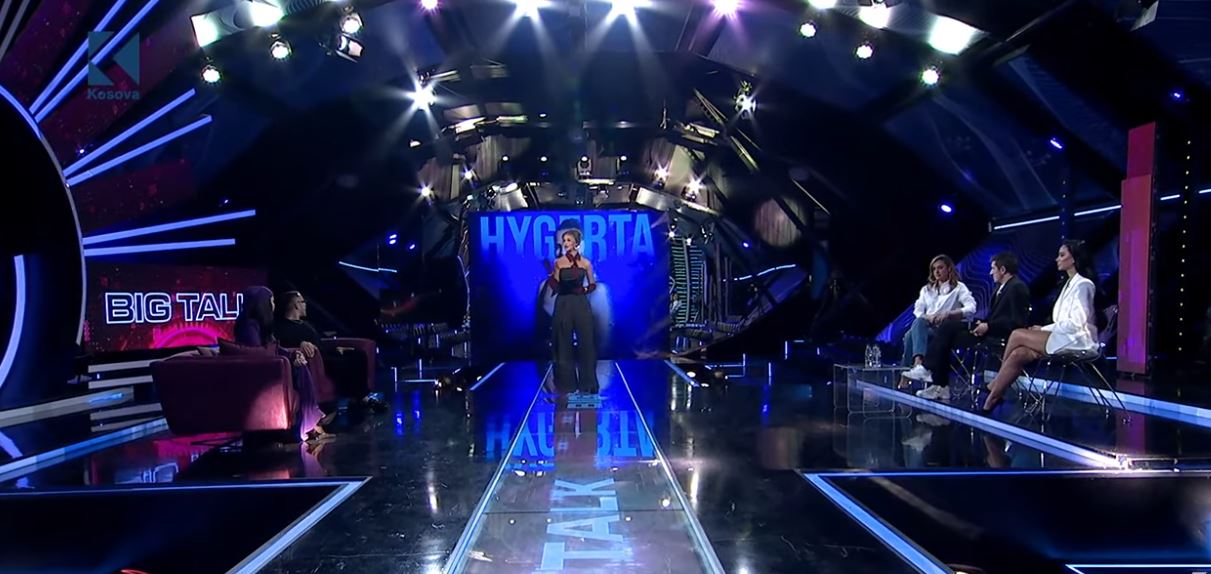 "Motra e Hirushës", ish-banorët me komente për Benitën (VIDEO)