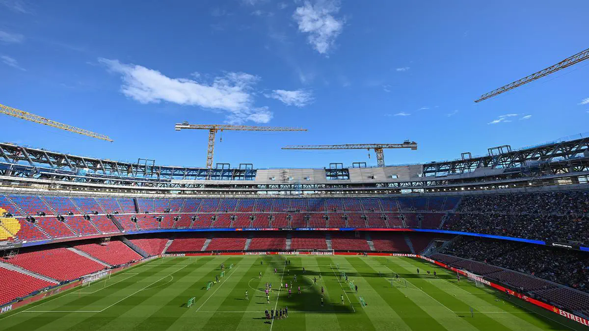 Barcelona kthehet sot në shtëpi në Camp Nou