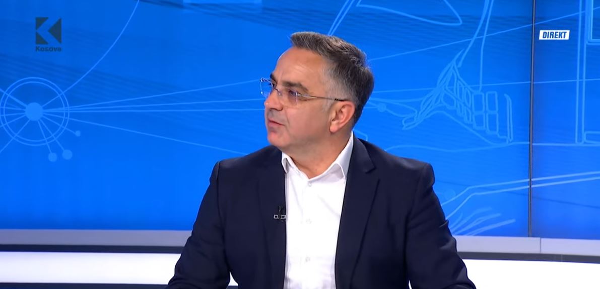 Tahiri për Ligjin për të Huajt: Kurti e BE-ja të kënaqur, Serbia përfiton, e Kosova kërkah!
