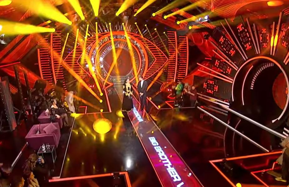 live-labi-sjell-stuhi-ne-bbvk-shperthejne-perplasjet-mes-banoreve-video