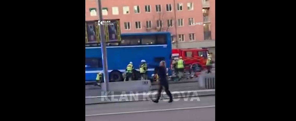 pamje-ekskluzive-nga-tragjedia-ne-stokholm-ku-autobusi-u-perplas-ne-stacion-video