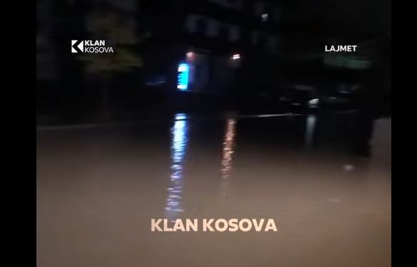 Përmbytet lagjja "Mirditë" në Malishevë, banorët ankohen se s'kanë as rrymë (VIDEO)