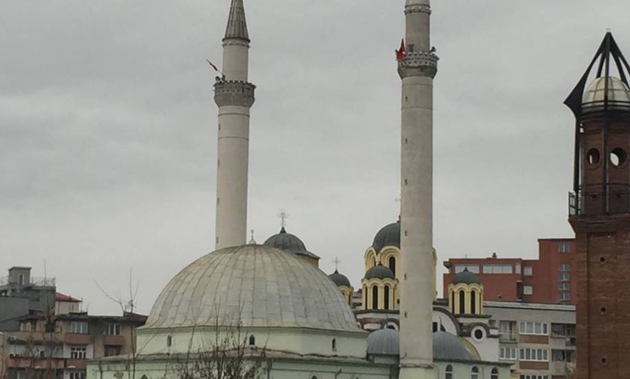 Vidhen dy pompa termike dhe një stabilizator i gjeneratorit në Xhaminë e Madhe në Ferizaj