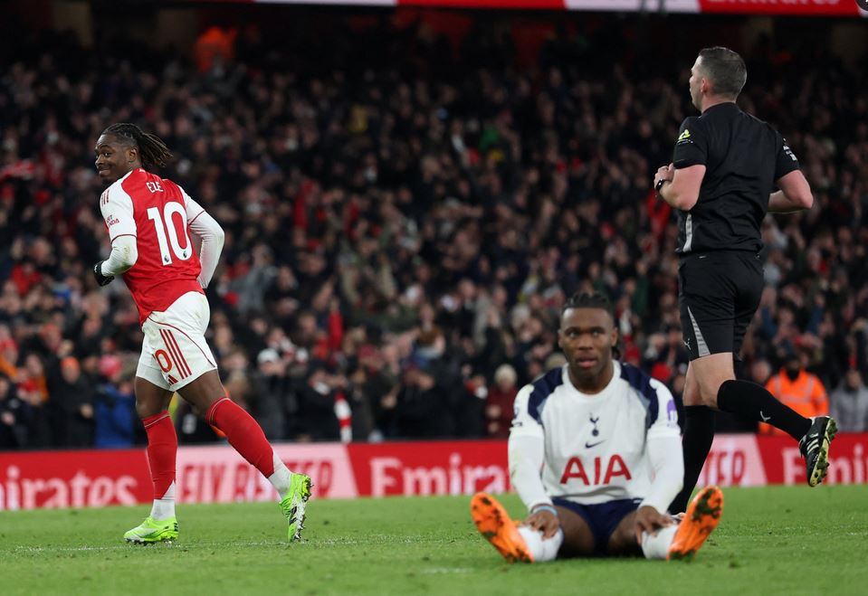 Eberechi Eze “shkatërron" Tottenhamin në derbin e Londrës