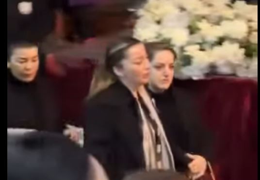Me lot në sy, Selvija i jep lamtumirën Shpat Kasapit