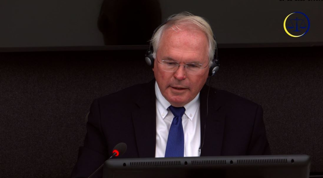 Hill thotë se vetëm nga Millosheviqi i dëgjoi pretendimet se Thaçi ka kryer tortura