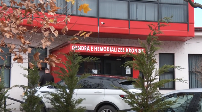 Materiali për dializë mbërrin në Spitalin e Mitrovicës, ShSKUK-ja sqaron situatën për Klanin