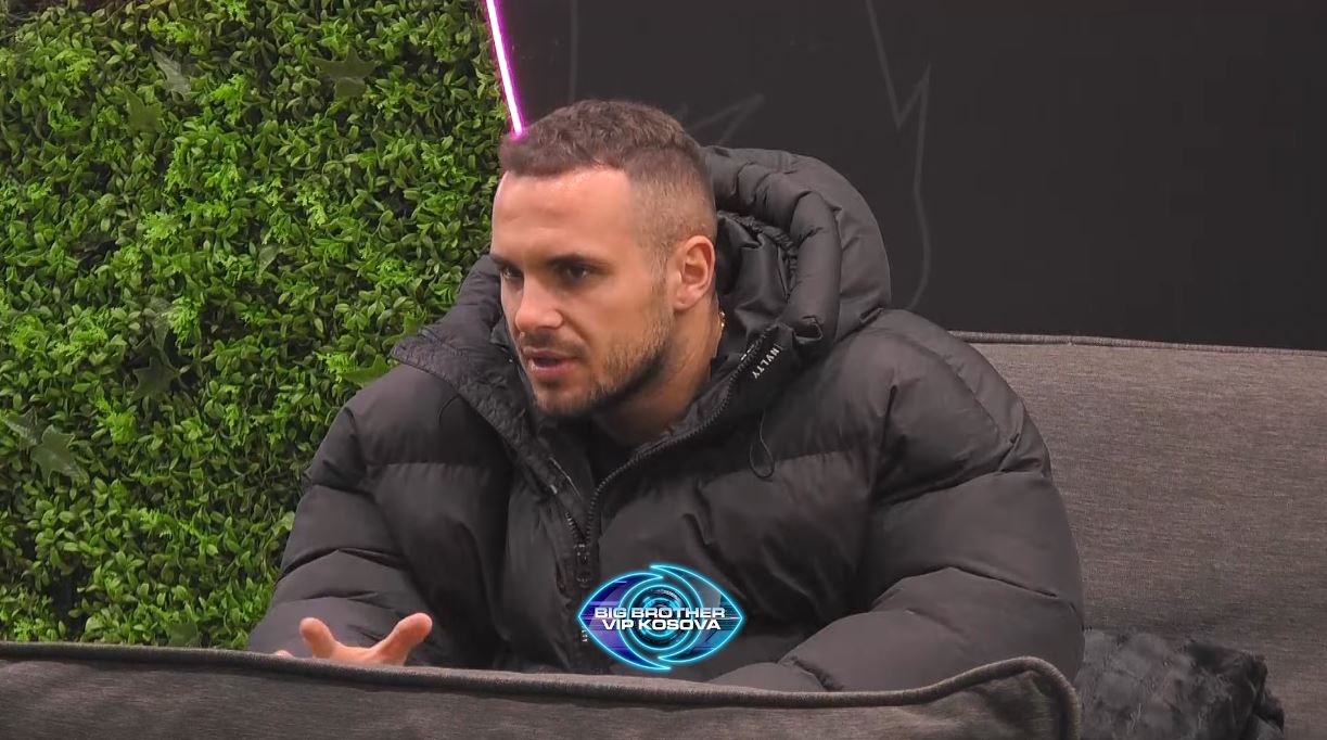 me-ma-dhene-dynjane-s-di-cka-ka-thene-dolce-i-tha-dicka-para-se-te-dilte-edi-pishman-qe-s-e-kuptoi-video