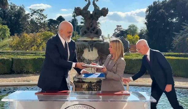 Mbledhja e parë mes dy qeverive  Rama e Meloni firmosin 16 marrëveshje