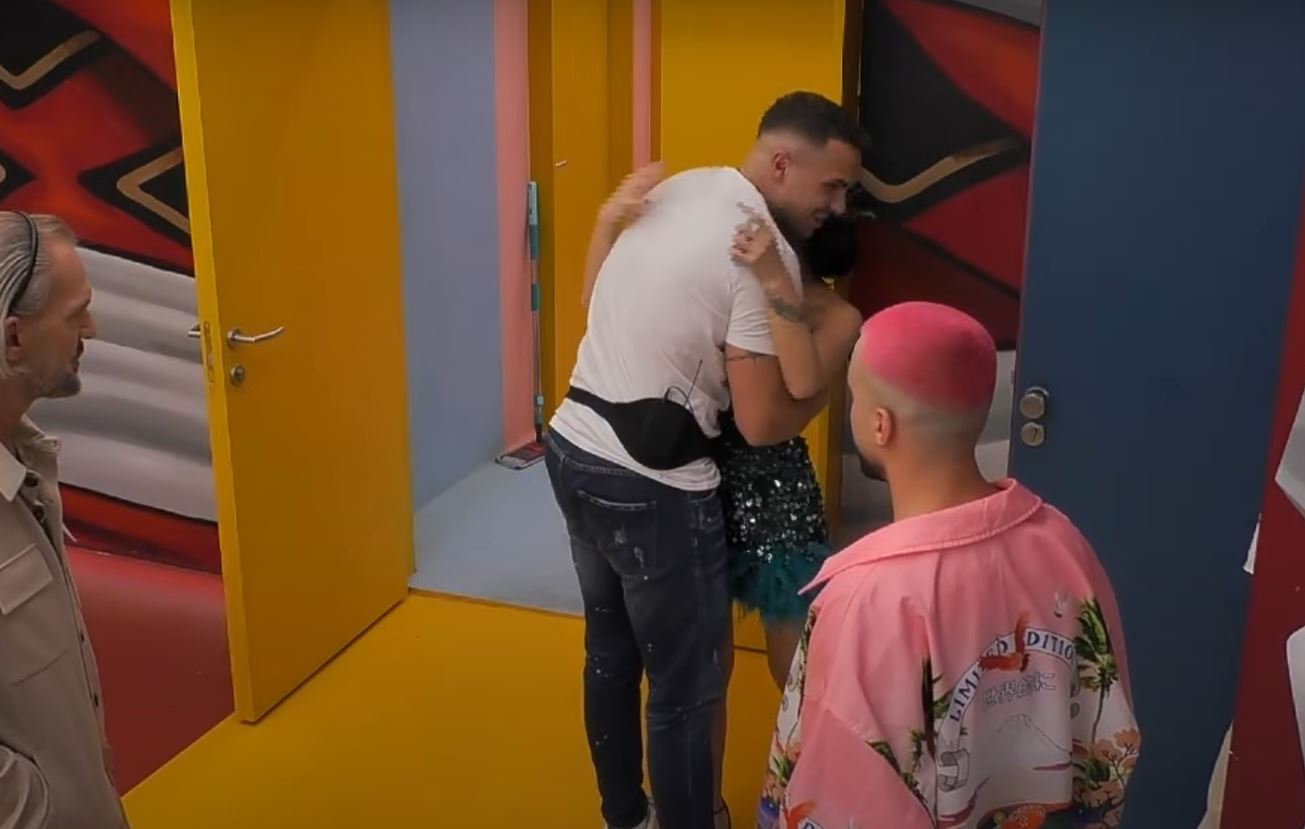 Edi sërish banor, ky është momenti kur u largua nga shtëpia vitin e kaluar (VIDEO)