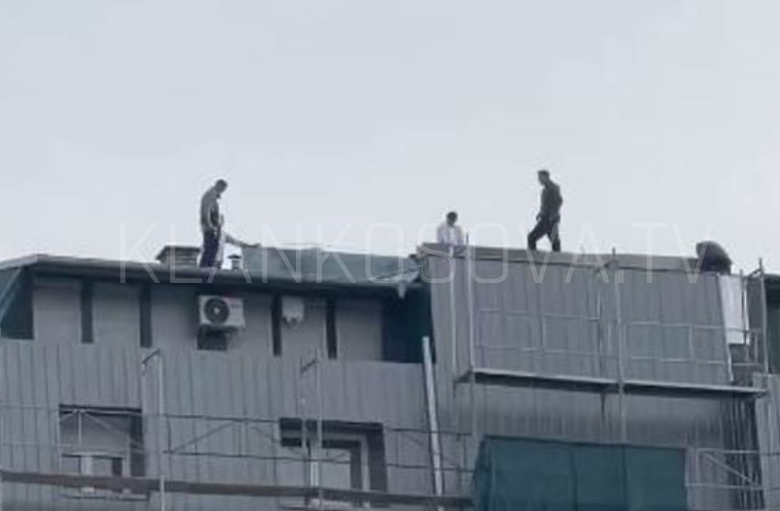 Shqetësuese: Punëtorët e ndërtimtarisë në Ulpianë, zhvillojnë punën pa mjete mbrojtëse (VIDEO)