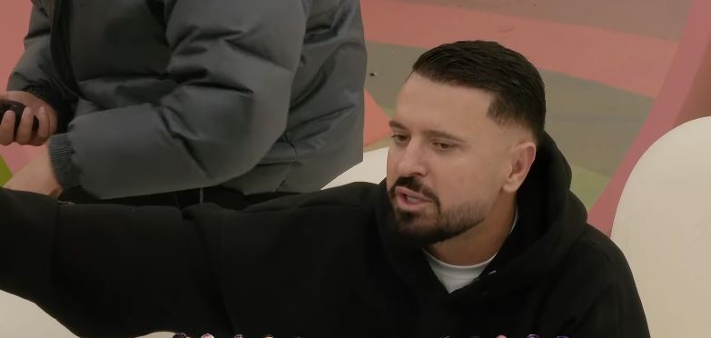 “Ti njihesh që 1 vit, unë 30”, Labi thumbon fort Shkurtën (VIDEO)