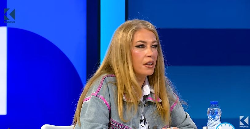 “Nuk po mundem me besu”, Monika Salihu në shok pas vdekjes së Shpat Kasapit (VIDEO)