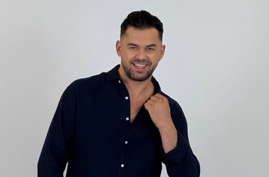 Luan Krasniqi i pikëlluar për vdekjen e Shpat Kasapit: Na këpute shpirtin