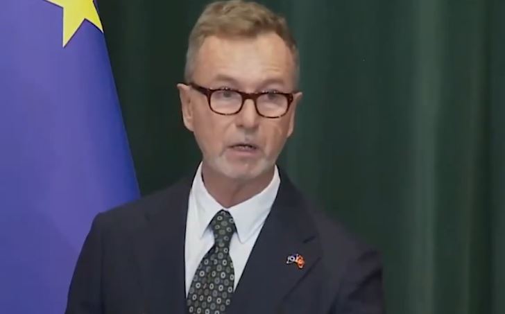 Gonzato  KE gati ta mbështesë Shqipërinë në përmbushjen e objektivit të anëtarësim deri në 2027