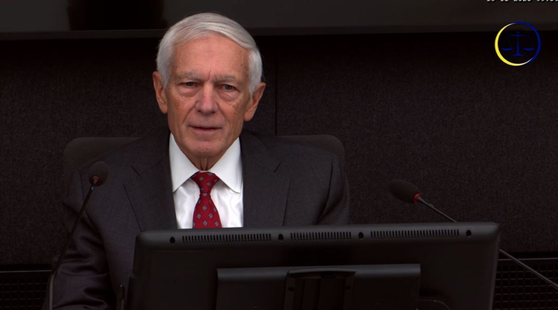 Wesley Clark, nis ditën e dytë të dëshmisë në Hagë