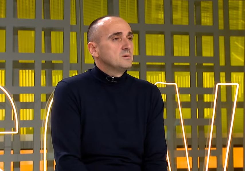  Pesë vjet padrejtësi e organizuar    Syla flet për protestën e veteranëve para EULEX it  VIDEO 