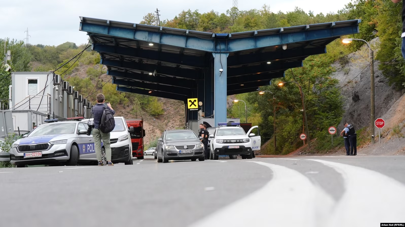 Paralajmërohet bllokadë e rrugës afër kufirit Kosovë Serbi  këshillohen qytetarët të përdorin rrugë alternative