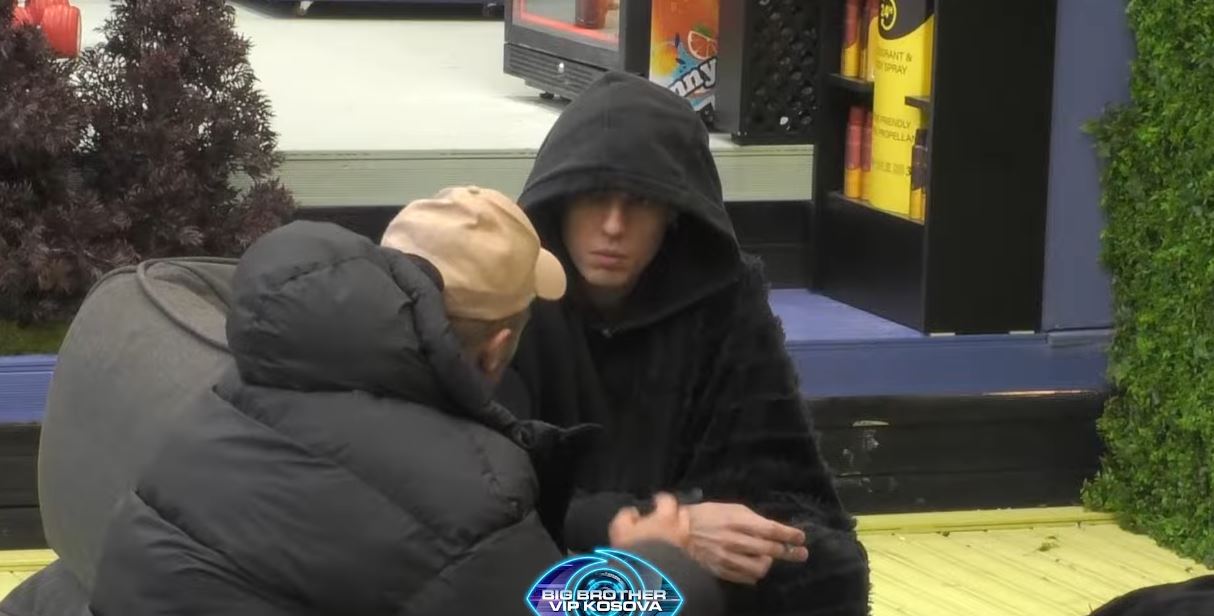 Klodiani  12 ditë këtu janë më shumë se 2 muaj jashtë  VIDEO 