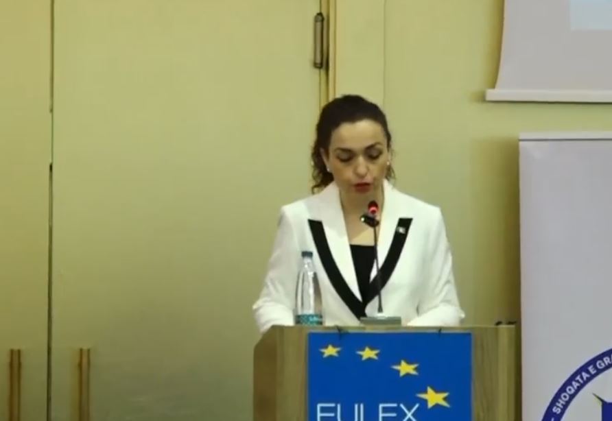 mbahet-forumi-25-vjet-kur-grate-transformojne-paqen-dhe-sigurine-ne-kosove-merr-pjese-osmani