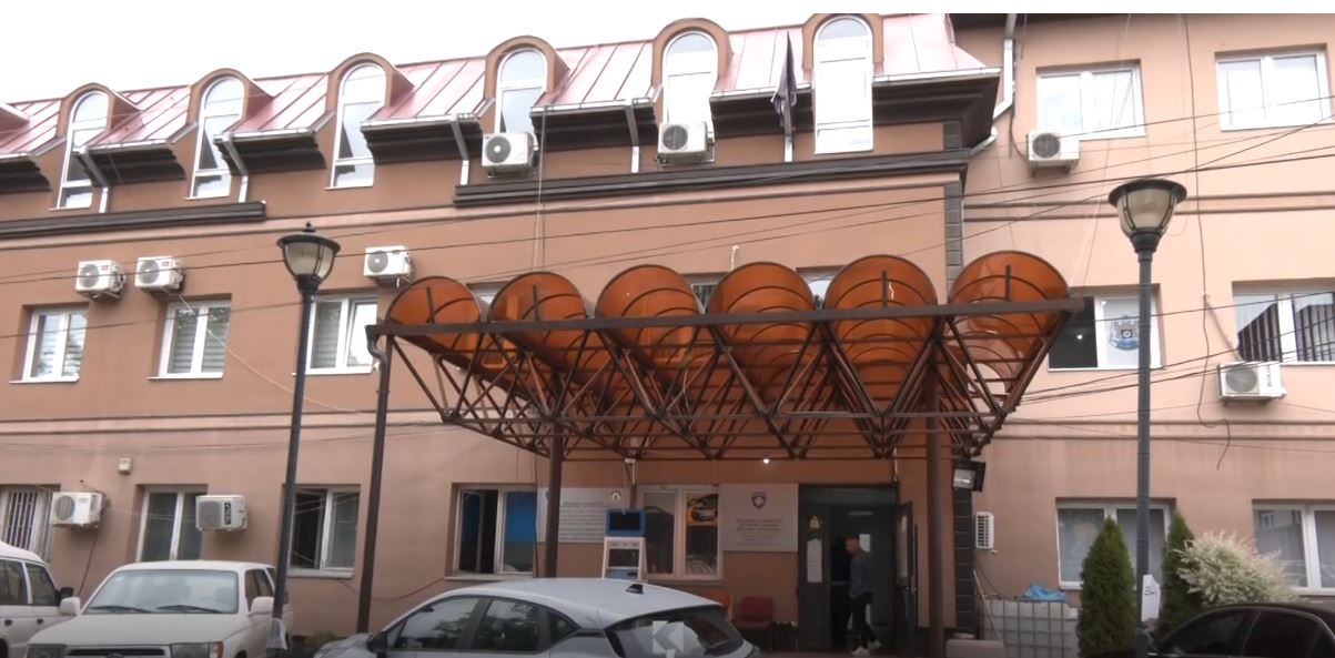 Transferimi i pushtetit  kryetarët verior presin telashe në ceremoni  VIDEO 