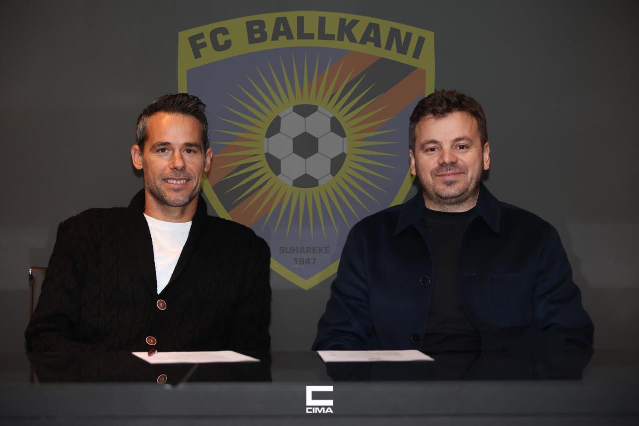 Ballkani për herë të parë bëhet me trajner të huaj