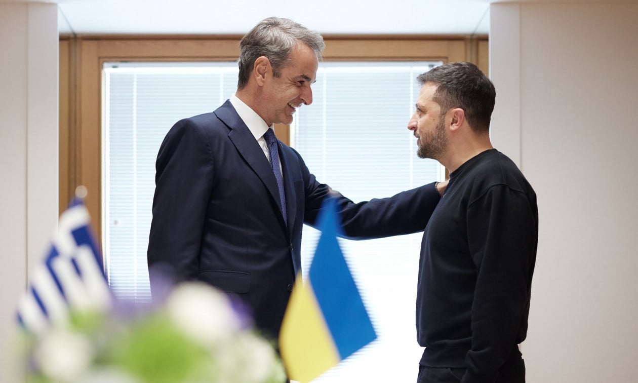 Vizita e Zelenskyt në Greqi nën masa të rrepta sigurie e me orare ‘sekrete’, çfarë do t’i kërkojë Athinës?