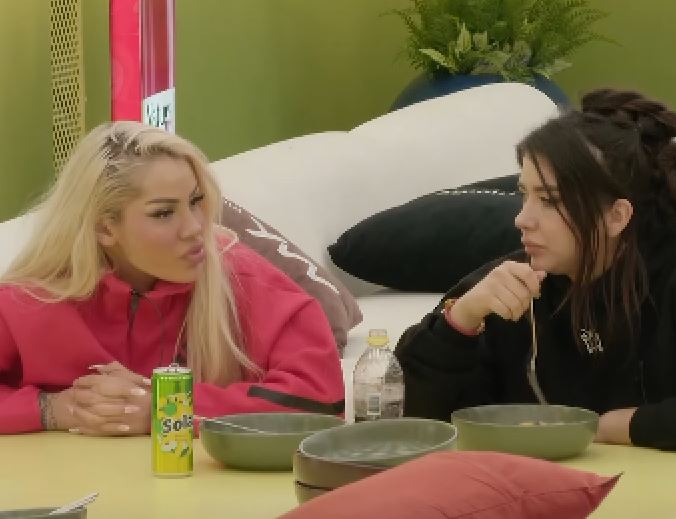 Alba dyshon se Bia e di gjuhën shqipe  VIDEO 