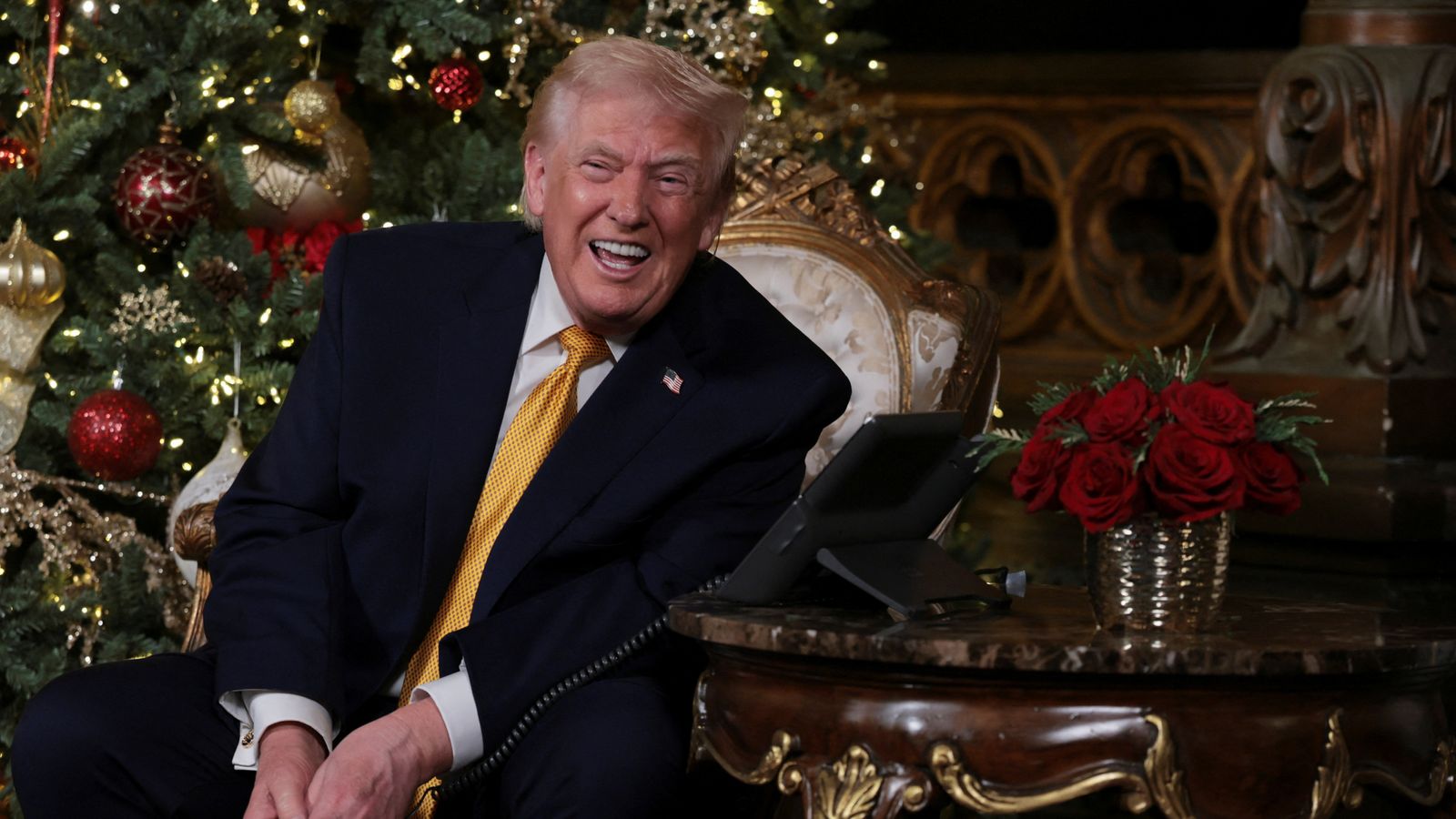 Trump u premton fëmijëve se nuk do ta lejojë “Babagjyshin e keq” të hyjë në ShBA