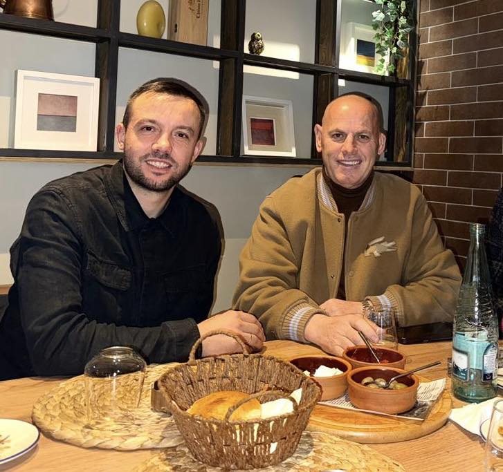 Lladrovci uron Tahirin  Yll në ardhje i PDK së  Kosova le të jetë zemra jote