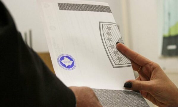 Veç edhe dy kuti votimi pa u numëruar   VV mbetet në 49 