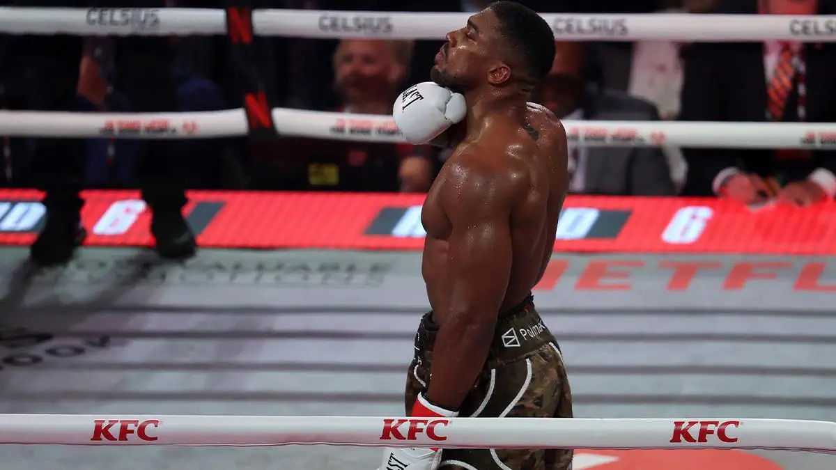  Flasim me grushte   Joshua i bën thirrje Tyson Furyt për një ndeshje