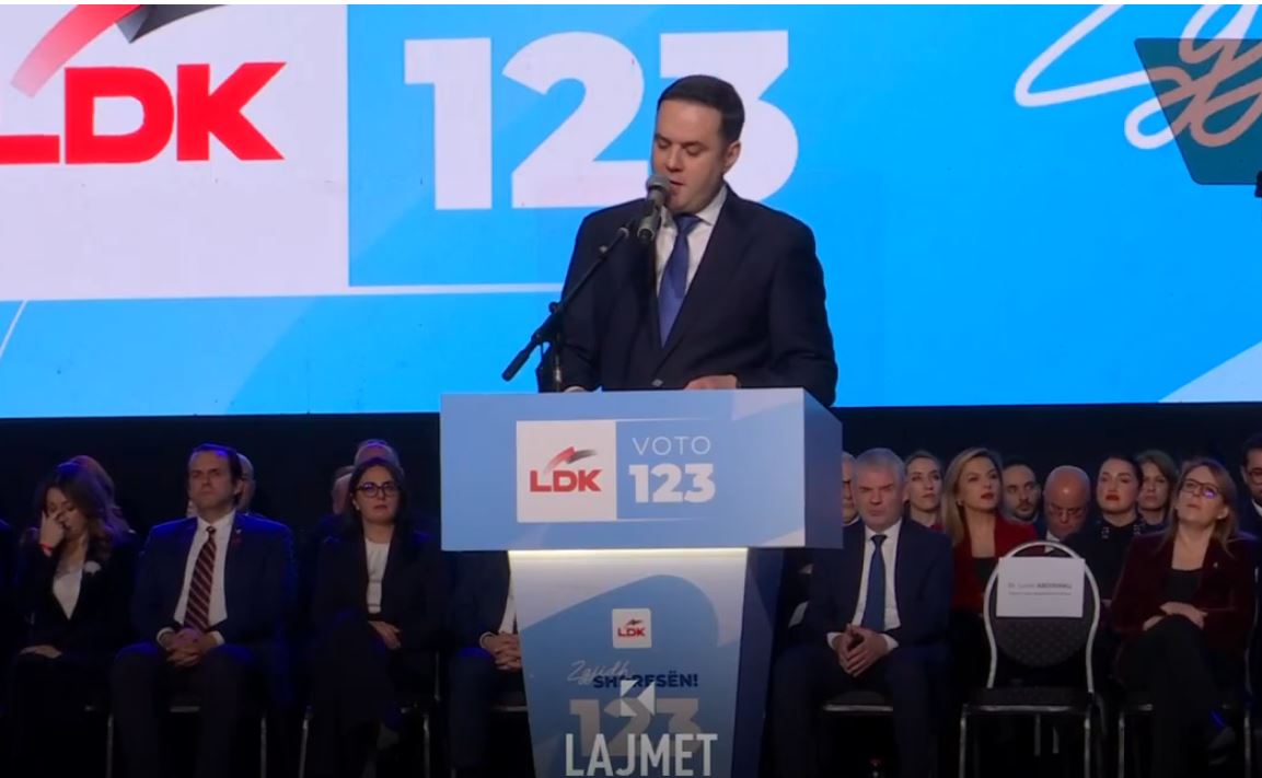 LDK mbyll fushatën: Koeficienti 150 euro, 1.5 miliardë për kryeqytetin (VIDEO)