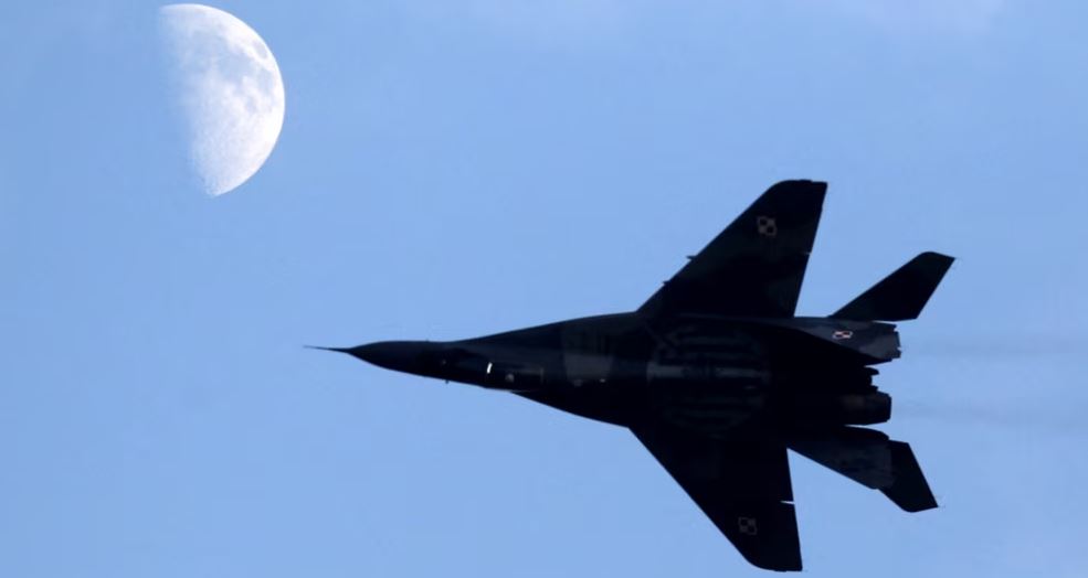 Polonia synon të këmbejë avionët sovjetikë me dronët ukrainas