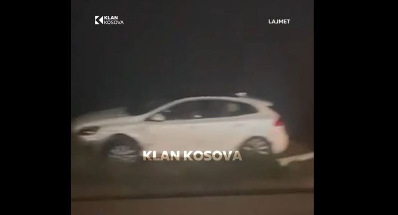 Aksident në Gllarevë  një veturë del nga rruga  VIDEO 