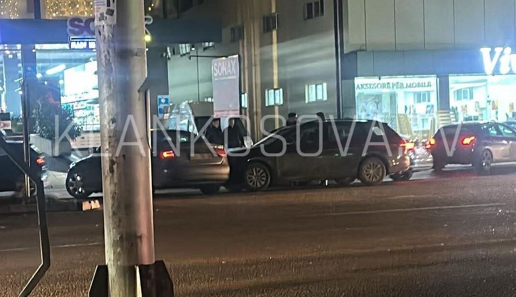 Aksident në Fushë Kosovë  s ka të lënduar  FOTO 